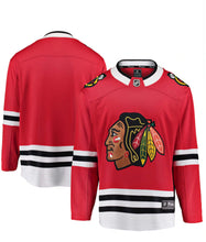 Load image into Gallery viewer, Men&#39;s Fanatics Chicago Blackhawks Red Breakaway NHL Jersey
