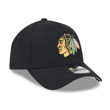 Load image into Gallery viewer, Chicago Blackhawks New Era 9FORTY A-Frame Black Snapback NHL Adustable Hat
