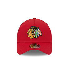 Load image into Gallery viewer, Chicago Blackhawks New Era 9FORTY A-Frame Red Snapback NHL Adustable Hat
