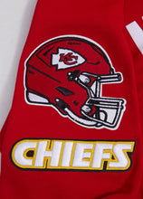 Load image into Gallery viewer, Men&#39;s Kansas City Chiefs Patrick Mahomes #15 Jersey Style NFL Red Pullover Hoodie
