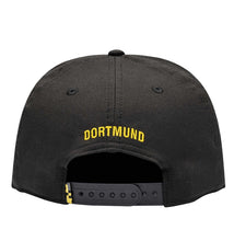 Load image into Gallery viewer, Borussia Dortmund Fan Ink SK-93 Pro Snapback Black &amp; White Soccer Hat
