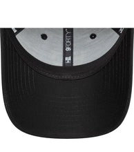 Load image into Gallery viewer, AS Roma New Era 9Forty Adustable Black Soccer Hat
